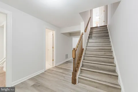 $1,290,000 | 4715 Lewis Woods Court, Chantilly, VA 20151