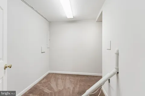 $1,290,000 | 4715 Lewis Woods Court, Chantilly, VA 20151