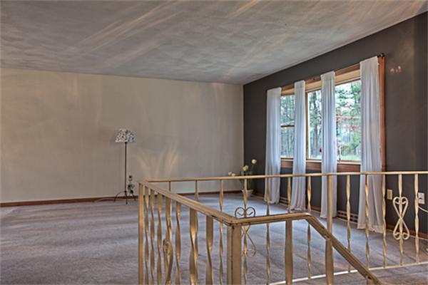 34 Old Road Westford, MA 01886 - Photo 3 of 18 Gallery Image 3