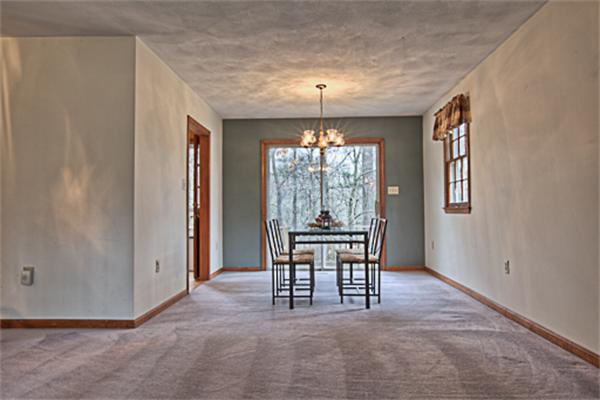 34 Old Road Westford, MA 01886 - Photo 4 of 18 Gallery Image 4