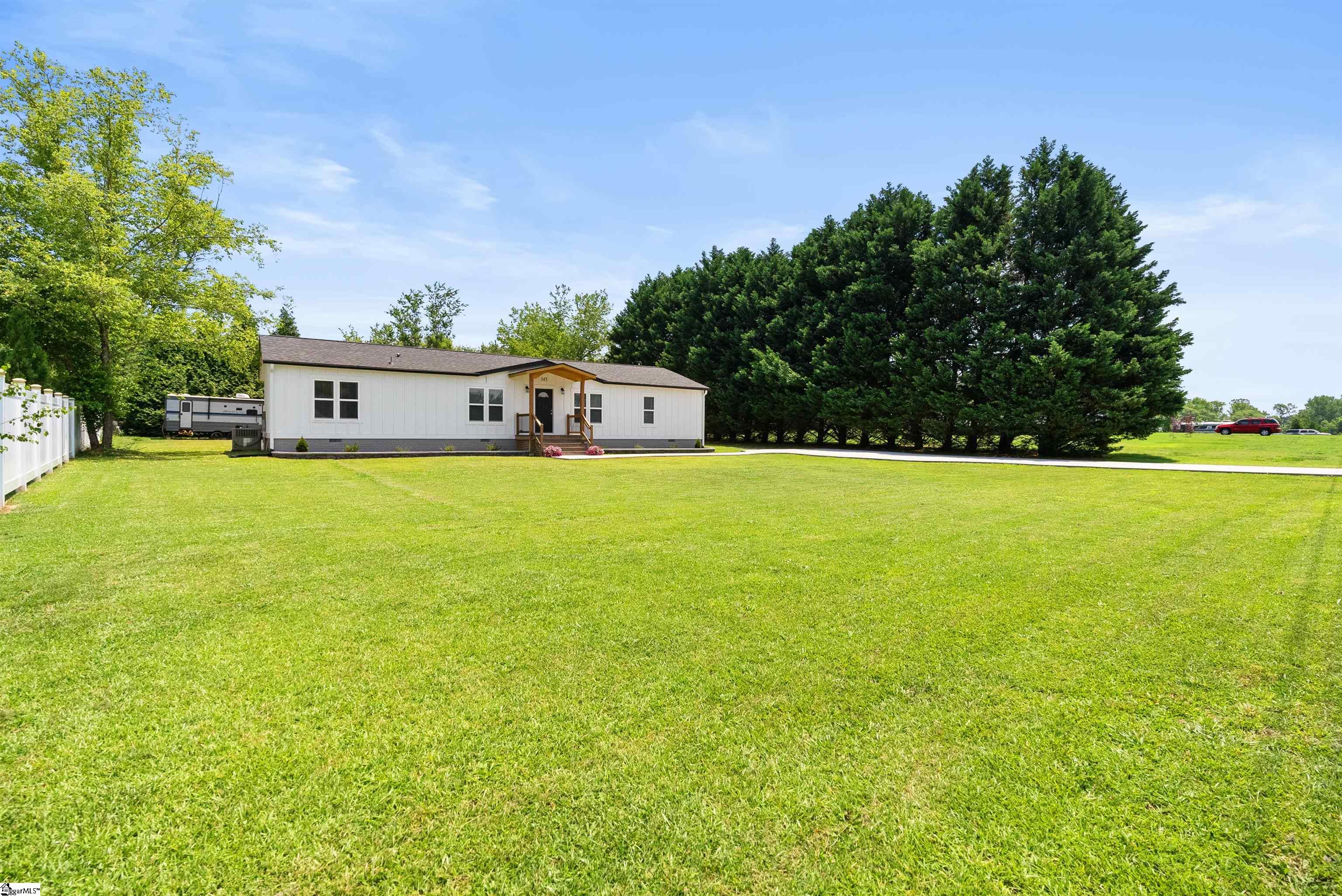 345 Broken Chimney Road Inman, SC 29349 - Photo 3 of 28