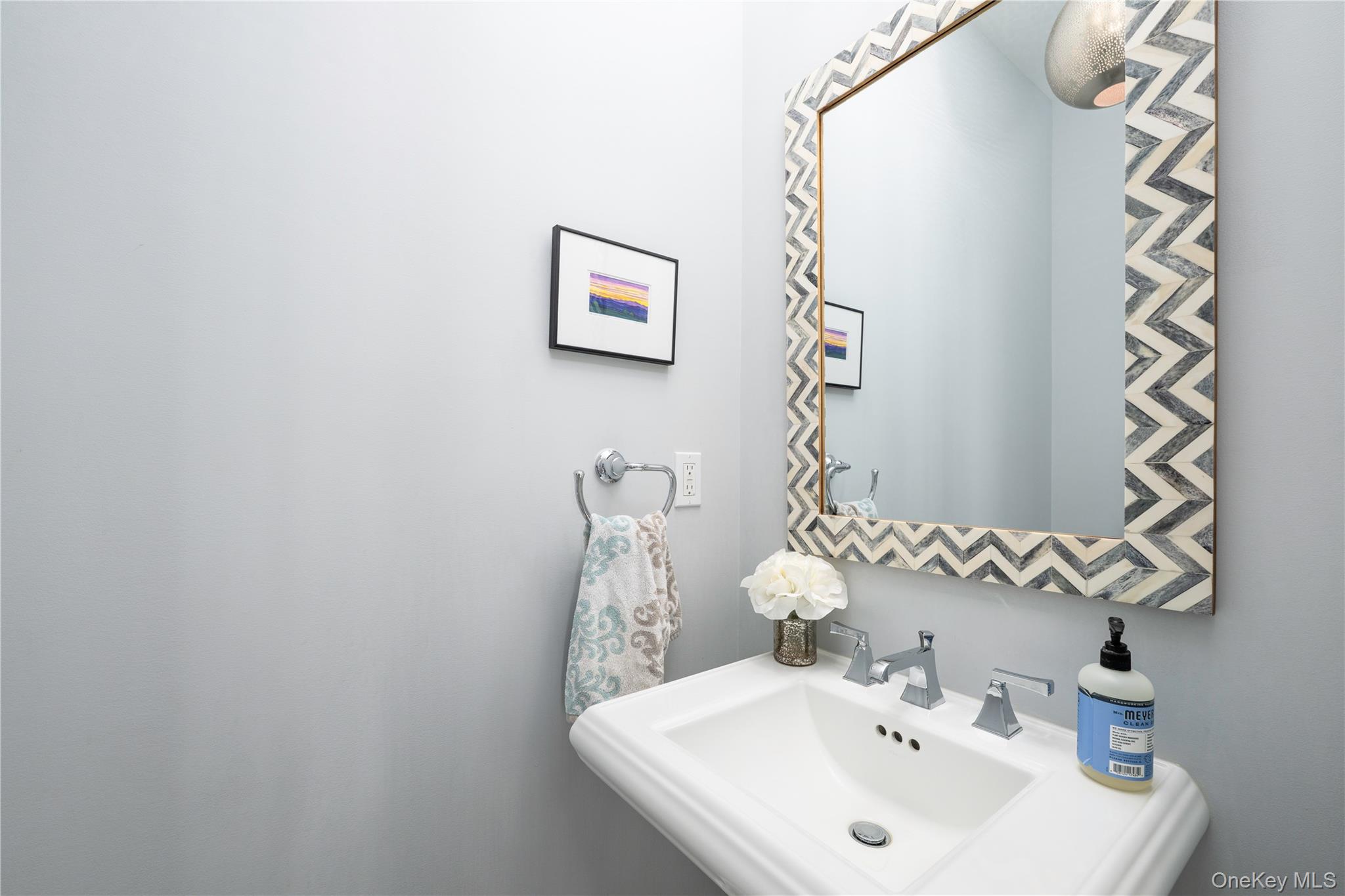 18 Stonehollow Road Brewster, NY 10509 - Photo 13 of 47 1st floor half bath