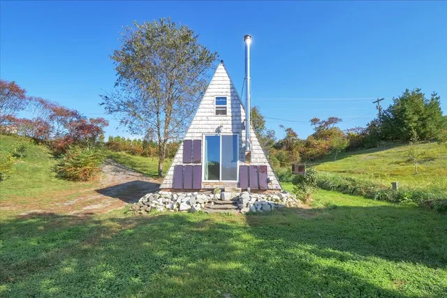 $199,000 | 12 Cemetery Hill Road, Randolph, VT 05061