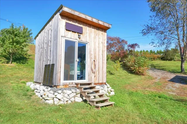 $199,000 | 12 Cemetery Hill Road, Randolph, VT 05061