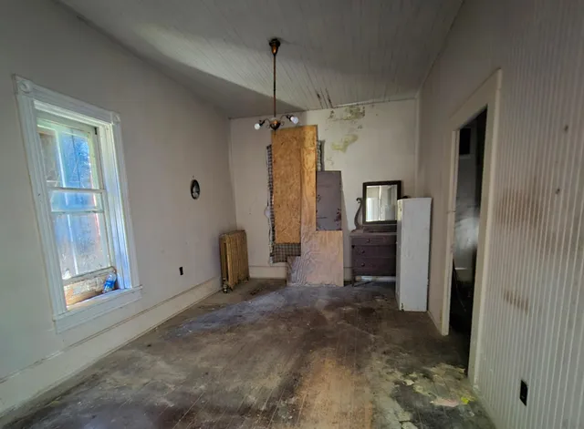 $1 | 102 Main Street North, Canton, MN 55922