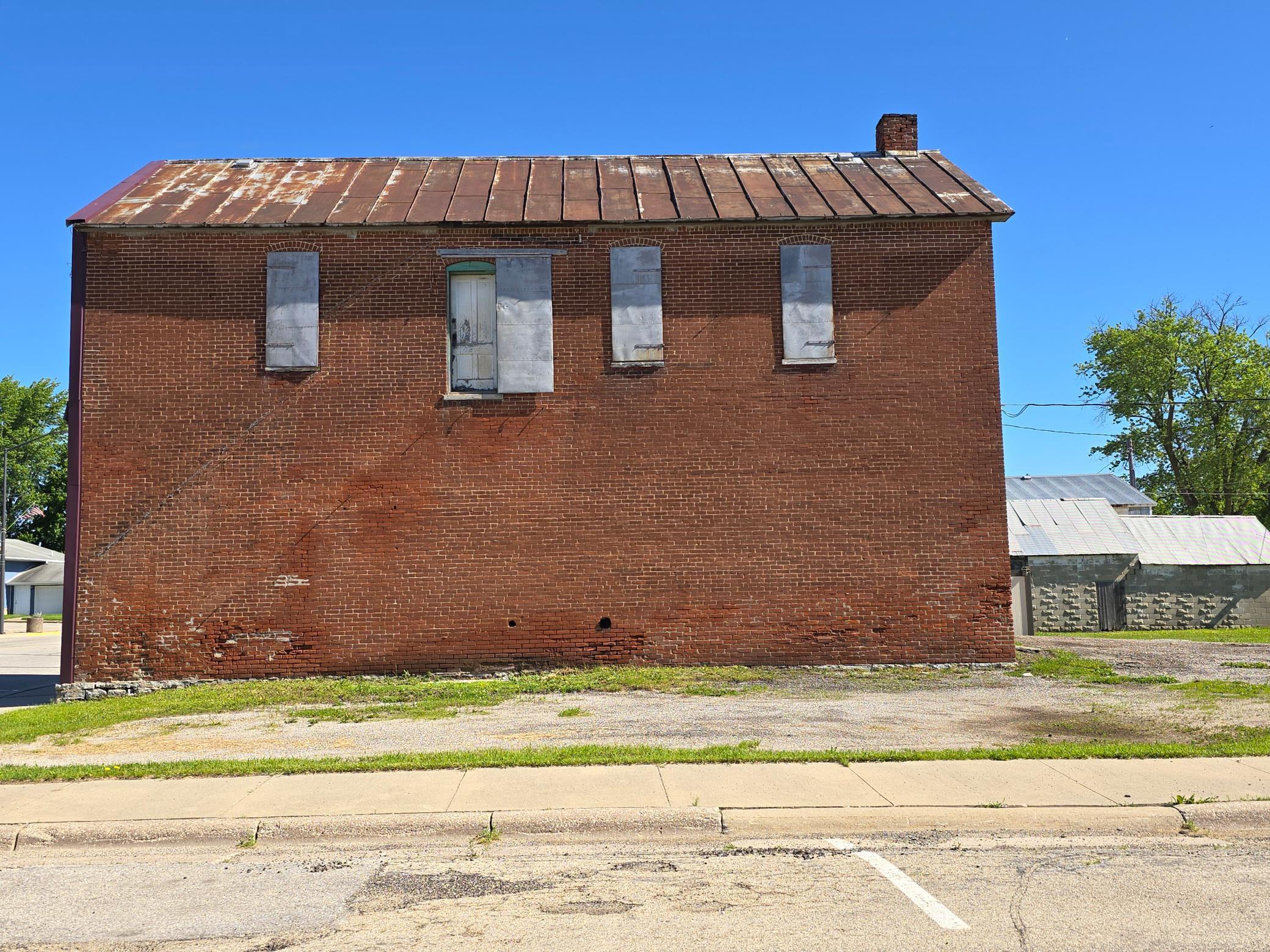 102 Main Street North Canton, MN 55922 - Photo 7 of 34