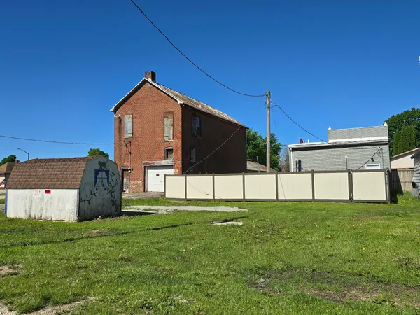 $1 | 102 Main Street North, Canton, MN 55922