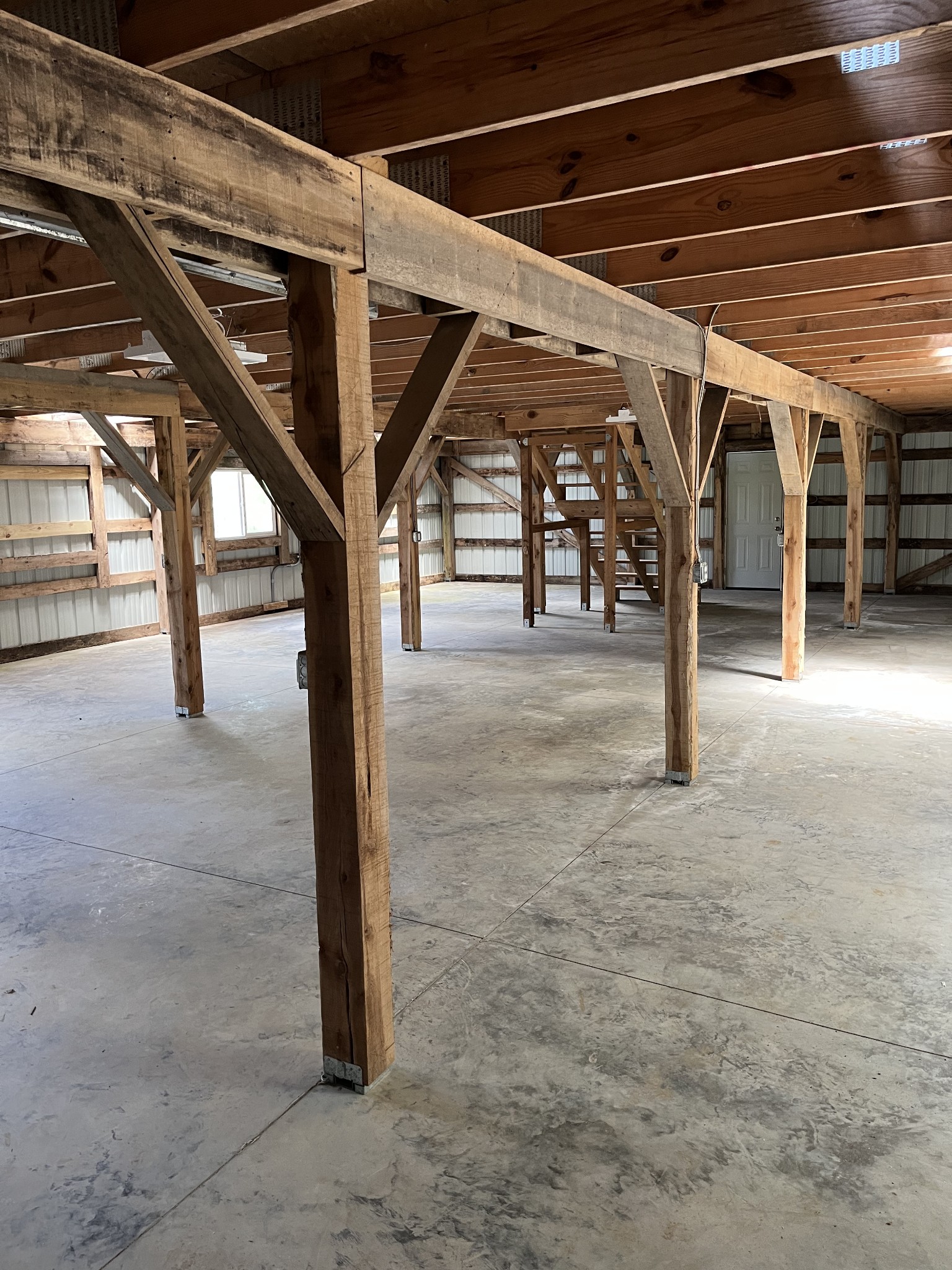 4650 Chicken Road Lebanon, TN 37090 - Photo 20 of 45 a view of an empty room