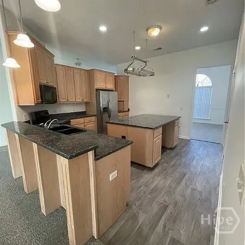 $2,700 | 568 Marsh View Drive, Richmond Hill, GA 31324