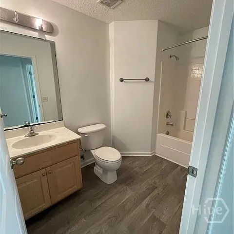 $2,700 | 568 Marsh View Drive, Richmond Hill, GA 31324