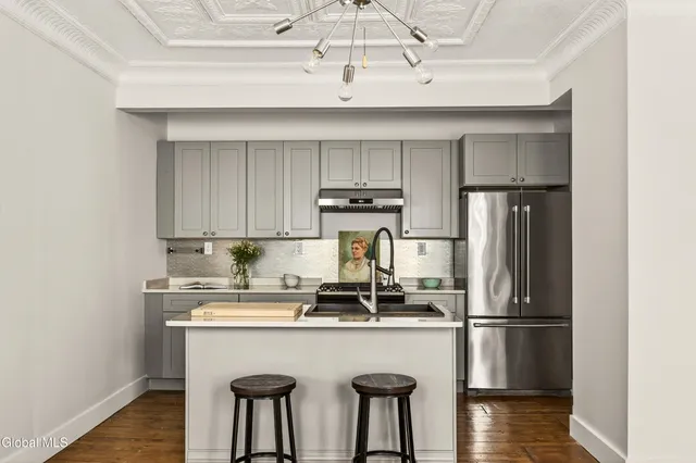 $789,000 | 19 8th Street, Hudson, NY 12534