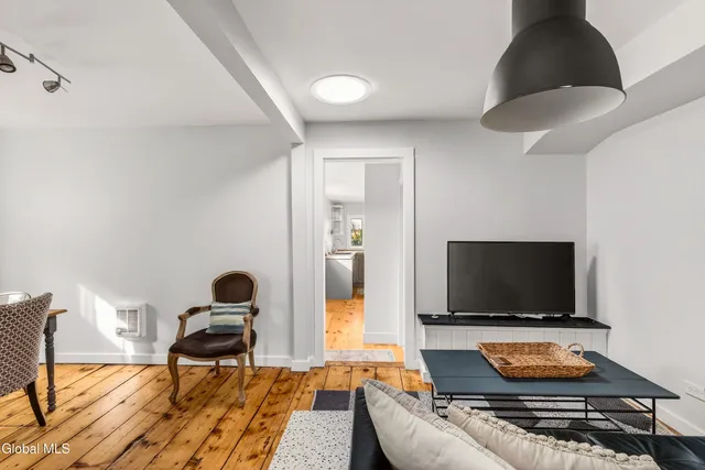 $789,000 | 19 8th Street, Hudson, NY 12534