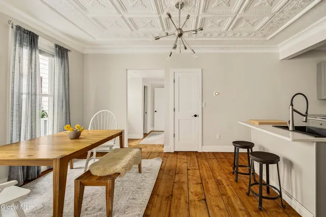 $789,000 | 19 8th Street, Hudson, NY 12534