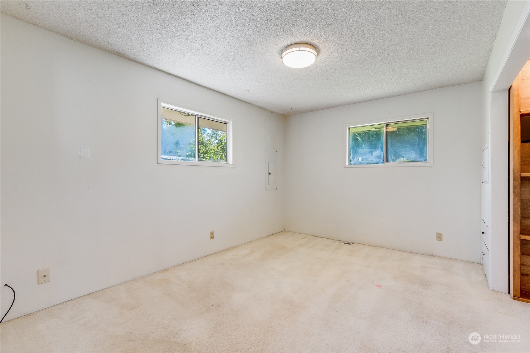 6705 Skipley Road Snohomish, WA 98290 - Photo 16 of 40 an empty room with windows