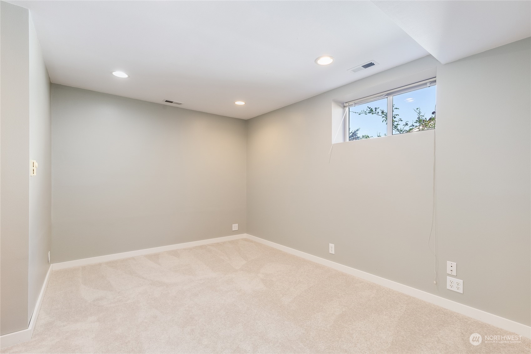 6705 Skipley Road Snohomish, WA 98290 - Photo 29 of 40 a view of room