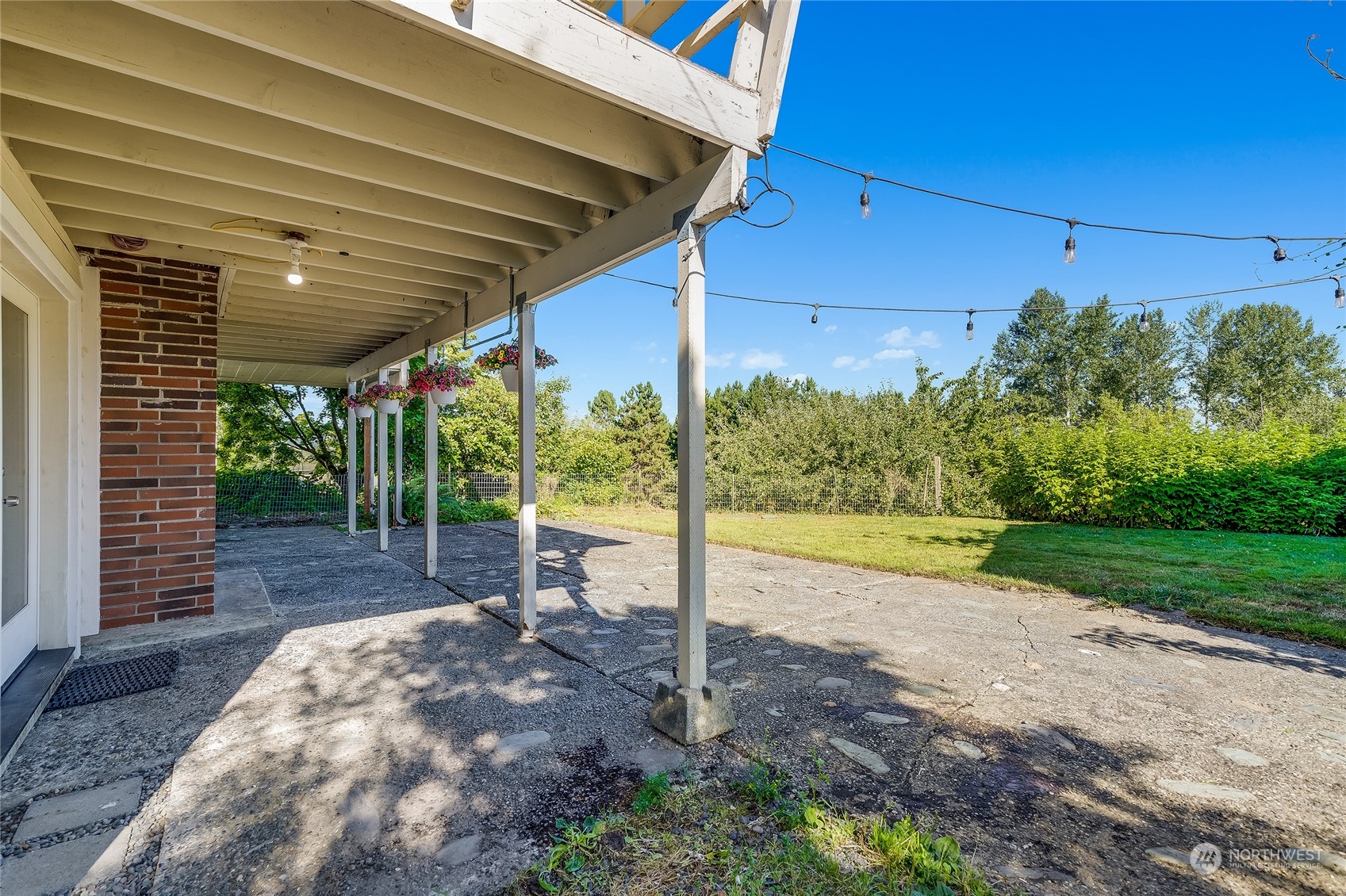 6705 Skipley Road Snohomish, WA 98290 - Photo 32 of 40 a view of a backyard with garden