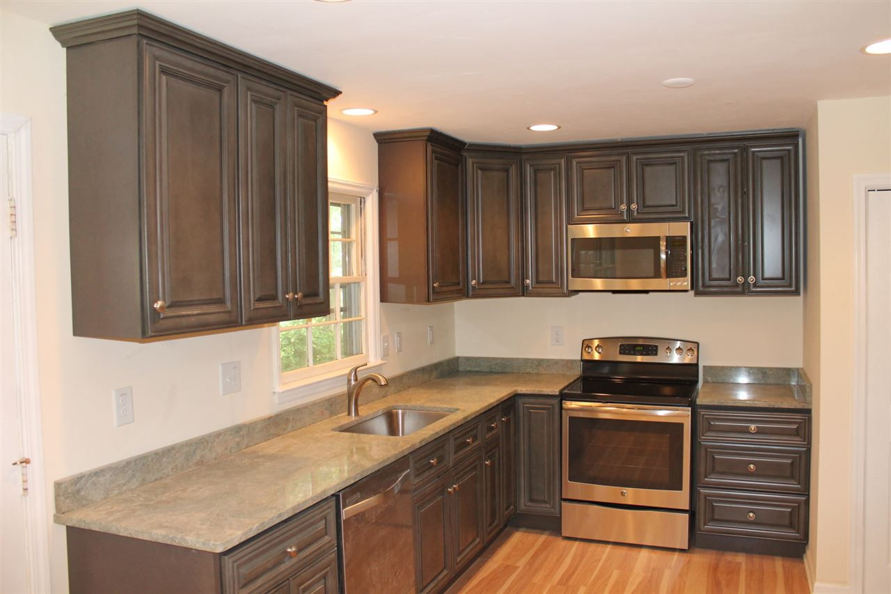 1808 Stage Road Durham, NC 27703 - Photo 6 of 18 Kitchen