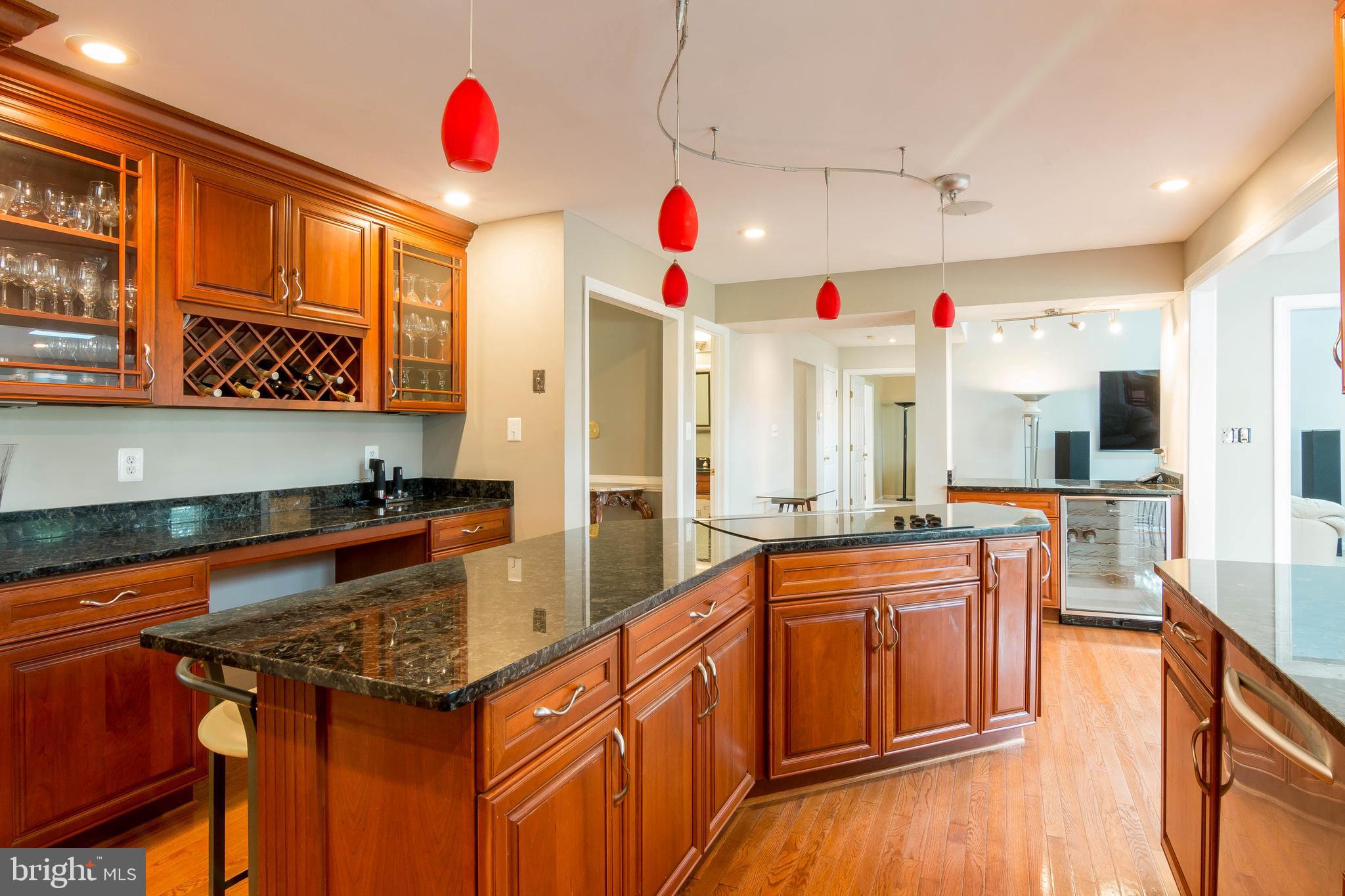 6910 Pendulum Lane Columbia, MD 21044 - Photo 10 of 58