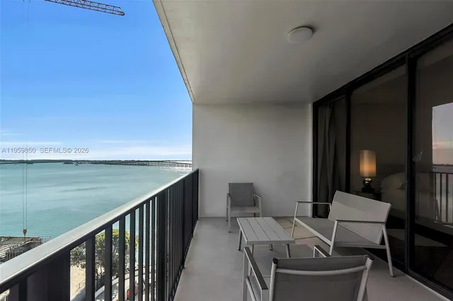 $3,200 | 1865 Brickell Avenue, Unit A1502, Miami, FL 33129