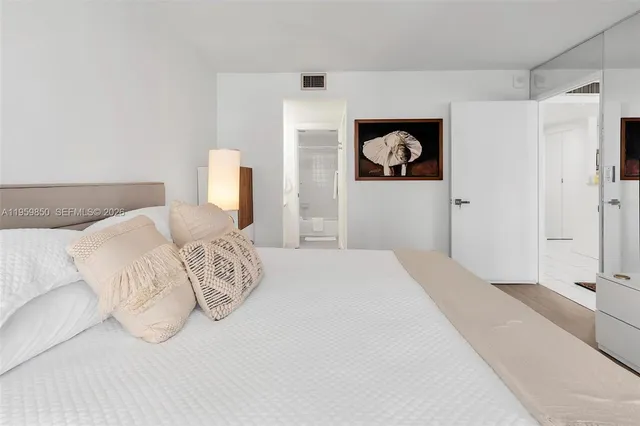 $3,200 | 1865 Brickell Avenue, Unit A1502, Miami, FL 33129