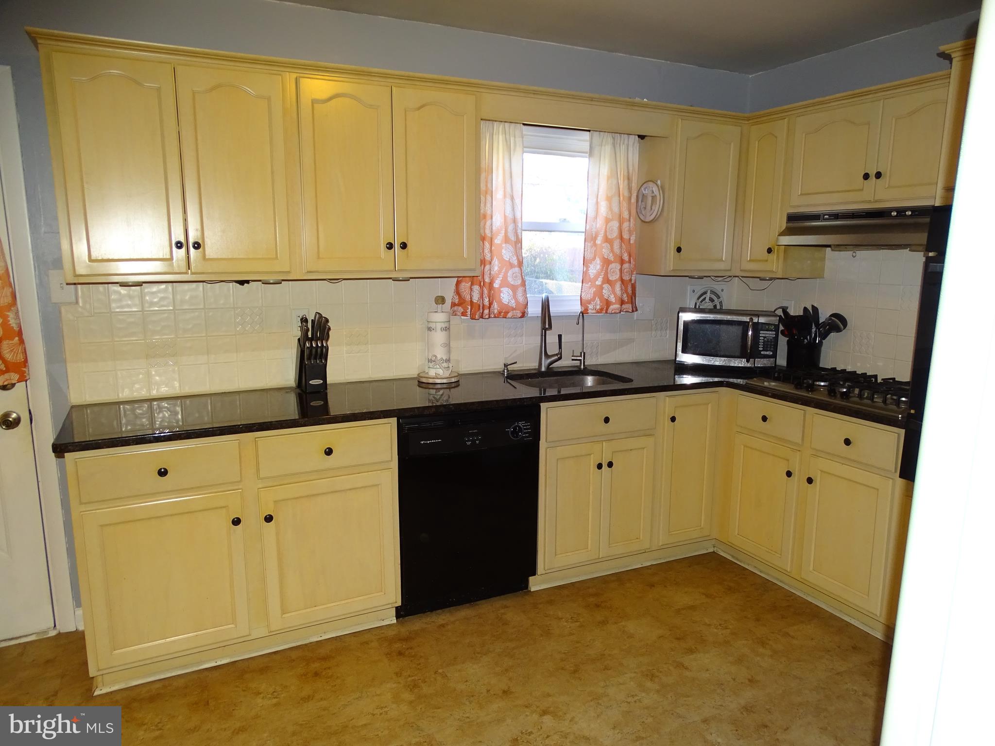 112 Kingswood Road Newark, DE 19713 - Photo 4 of 28