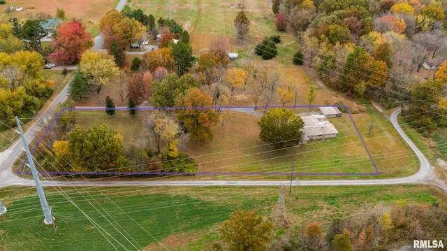 $235,000 | 1718 Russell Road, West Frankfort, IL 62896