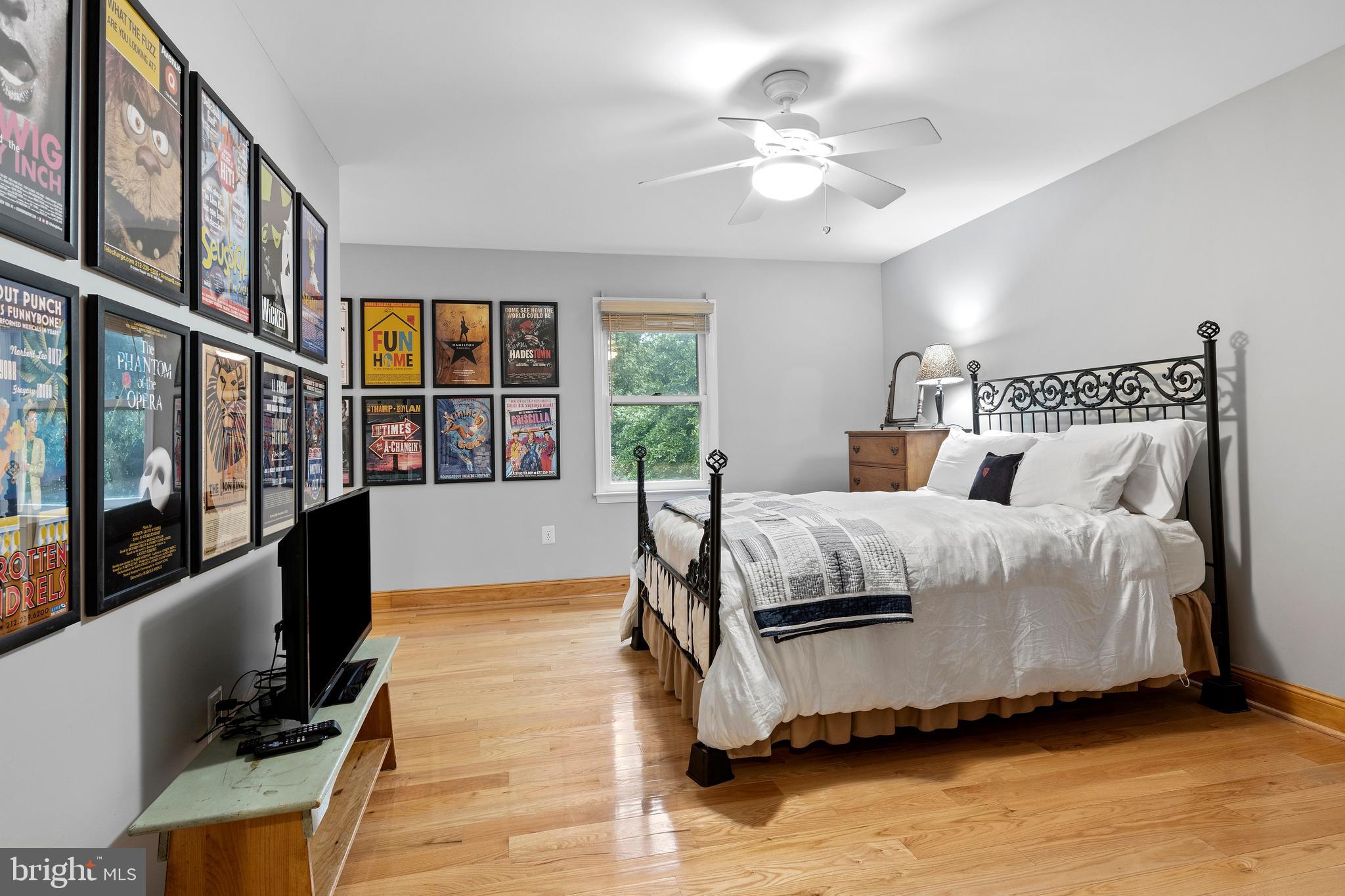 424 Red Coat Lane Wayne, PA 19087 - Photo 49 of 58 Bedroom 2 with ensuite bath with wood floor