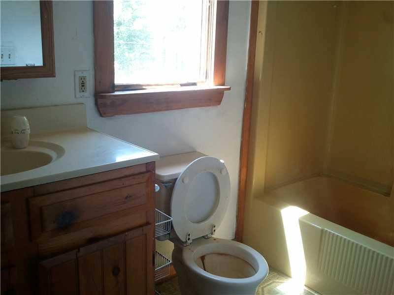 Bathroom. 2nd floor bath