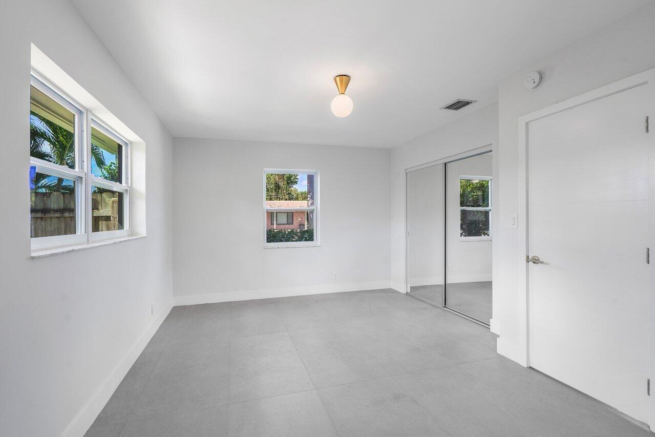 46 Southwest 9th Avenue Boca Raton, FL 33486 - Photo 22 of 41 022-46Southwest9thAvenue-BocaRaton-FL-33