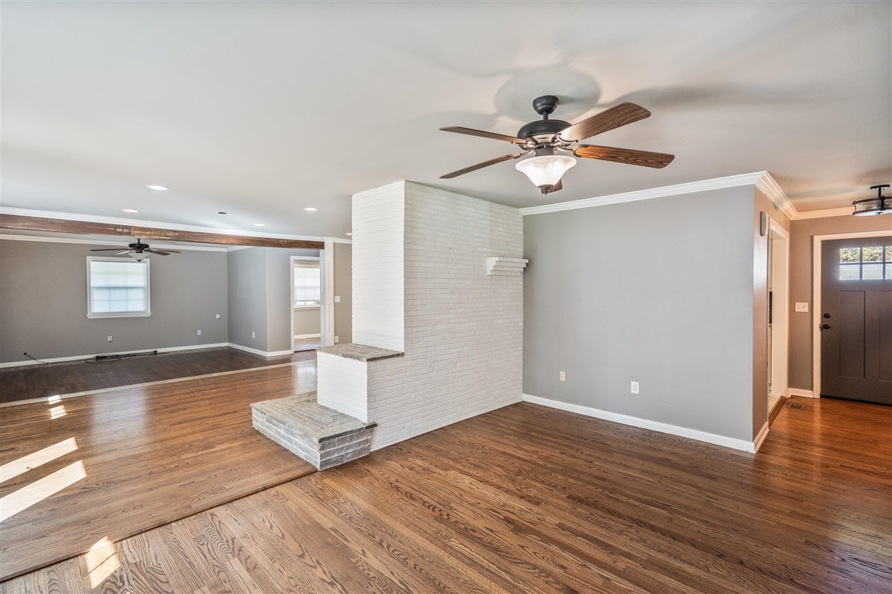 705 Ridgecrest Way Bowling Green, KY 42104 - Photo 8 of 34 Gallery Image 8