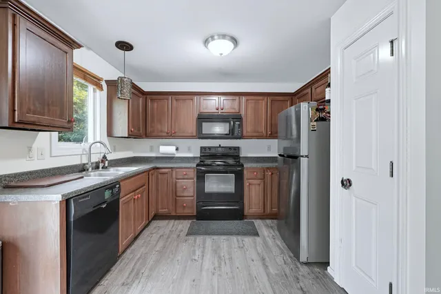 $278,000 | 120 Park Ridge Drive, Warsaw, IN 46580