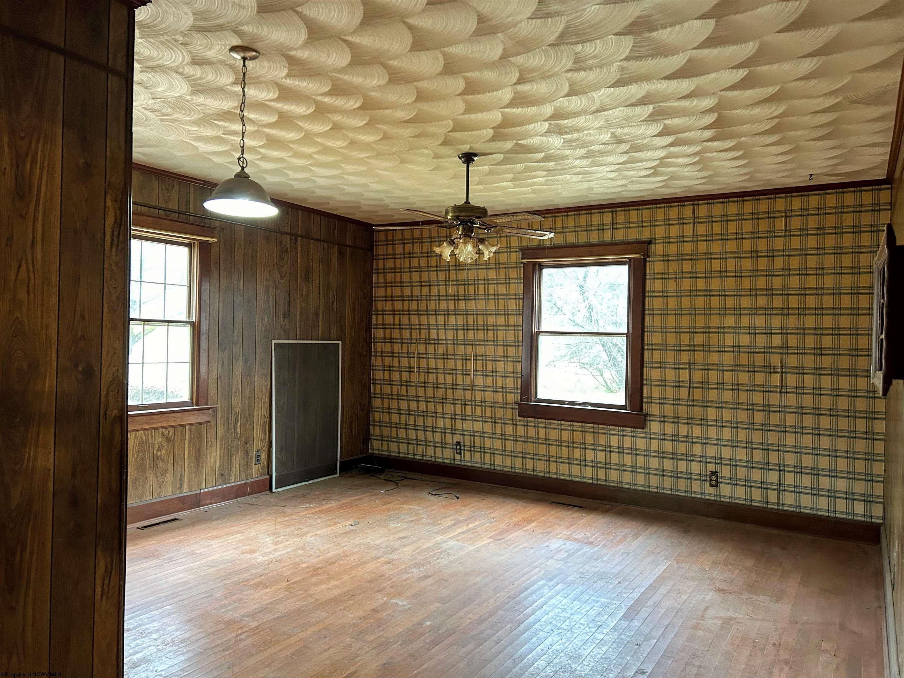 423 Mods Run Road Mannington, WV 26582 - Photo 14 of 31 Gallery Image 14