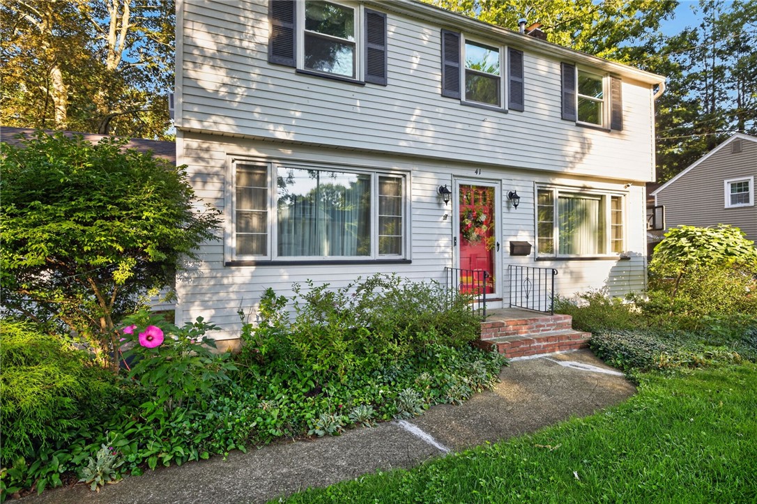 41 Rock Beach Road Irondequoit, NY 14617 - Photo 2 of 50 Gallery Image 2