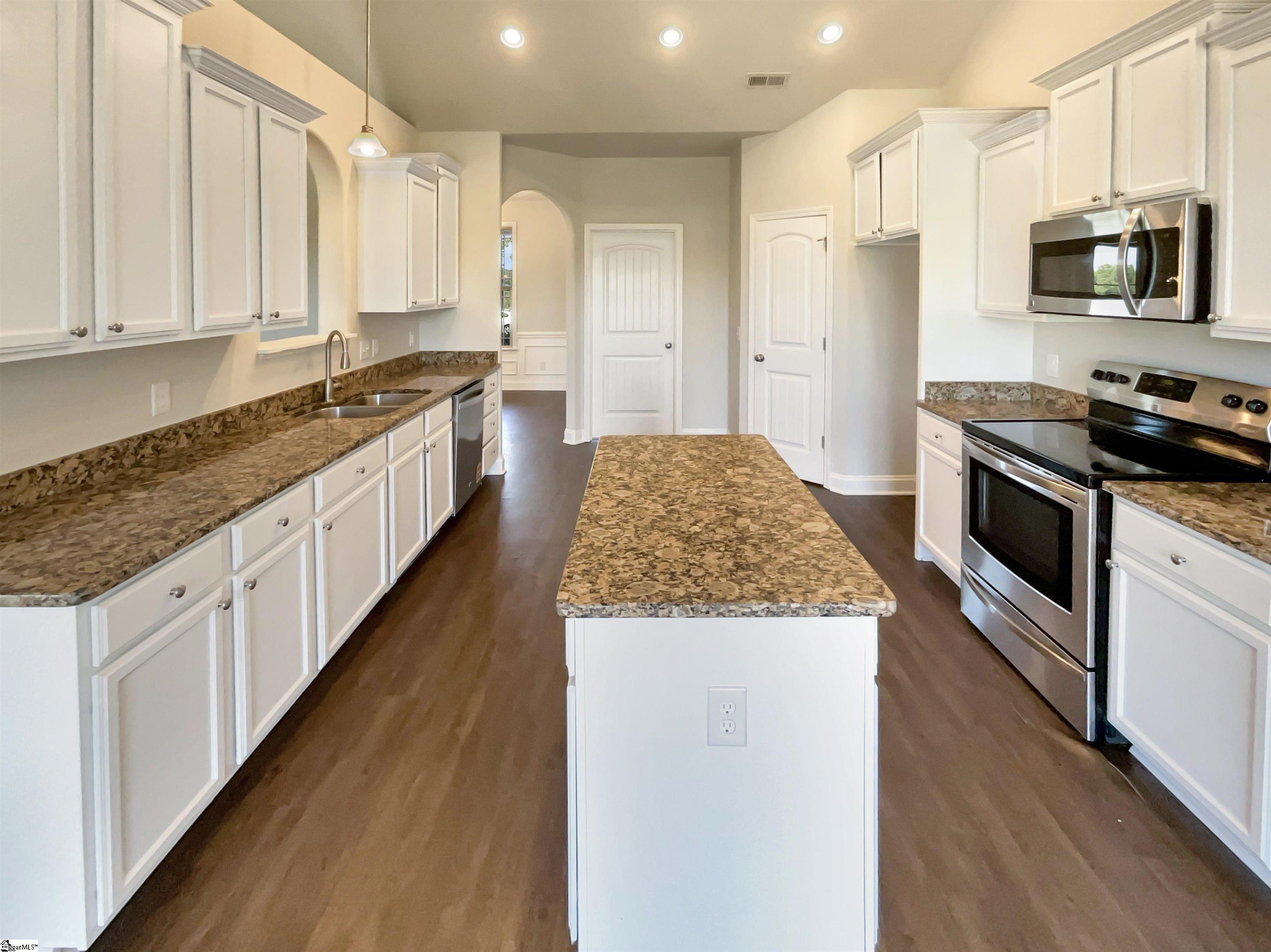 917 Garnet Circle Chesnee, SC 29323 - Photo 6 of 22