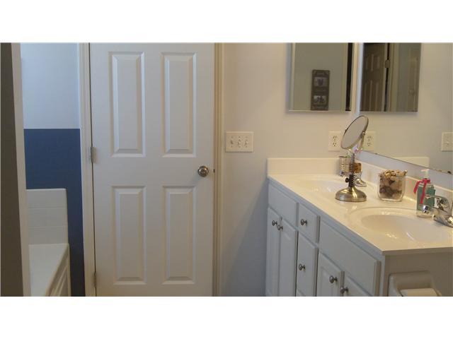 517 East Devoncroft Ridge Pataskala, OH 43062 - Photo 11 of 19