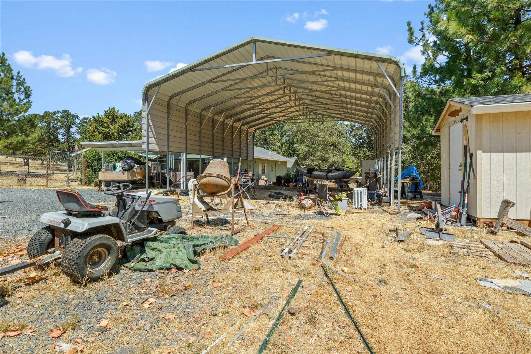 545 Hodson Road Gold Hill, OR 97525 - Photo 25 of 37 RV Carport