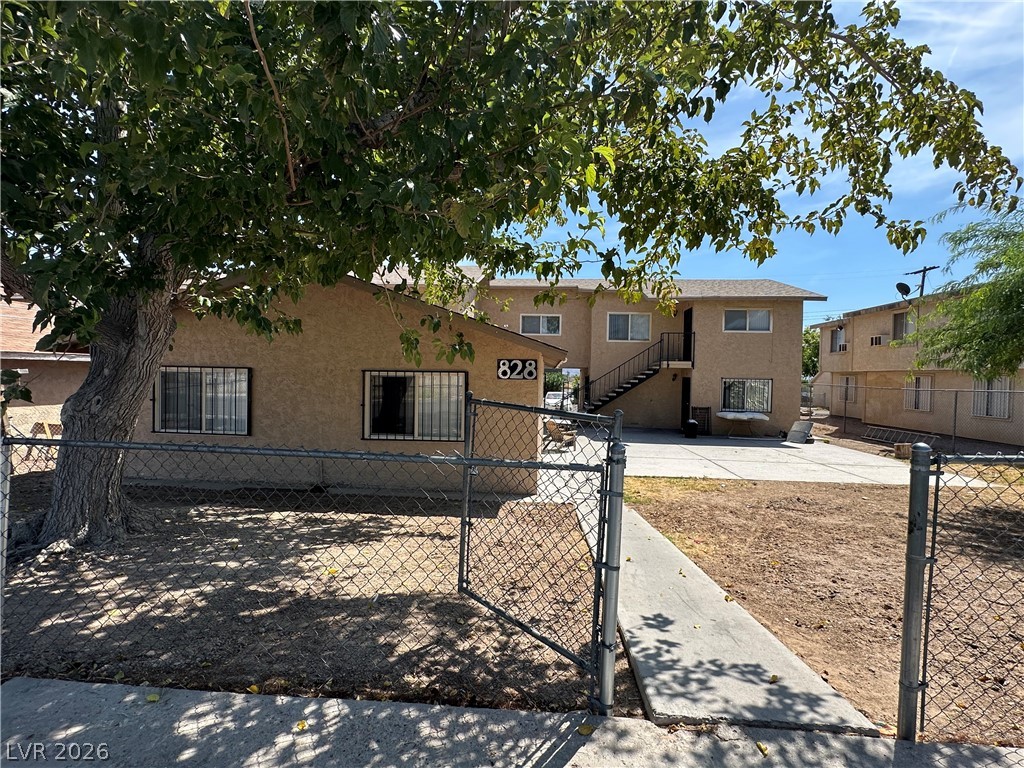 828 North Held Road Las Vegas, NV 89101 - Photo 2 of 26 Front view