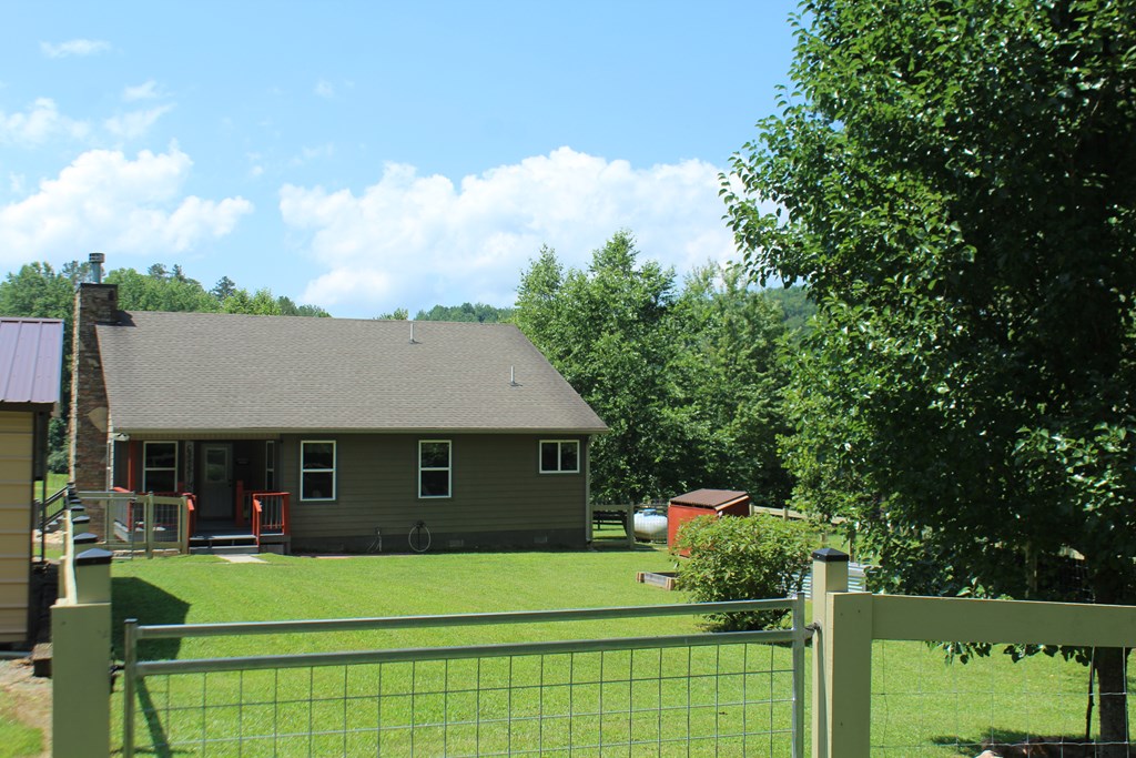 973 East Vineyard Road Hayesville, NC 28904 - Photo 4 of 25