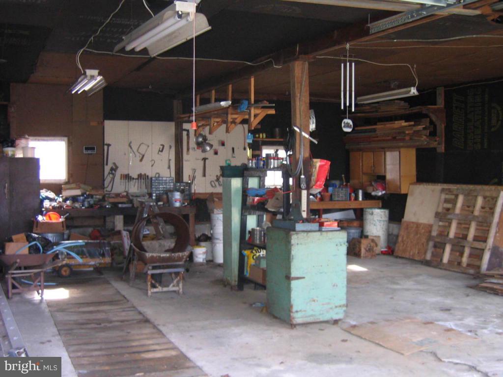 1792 Turnpike Road Elizabethtown, PA 17022 - Photo 20 of 24 Gallery Image 20