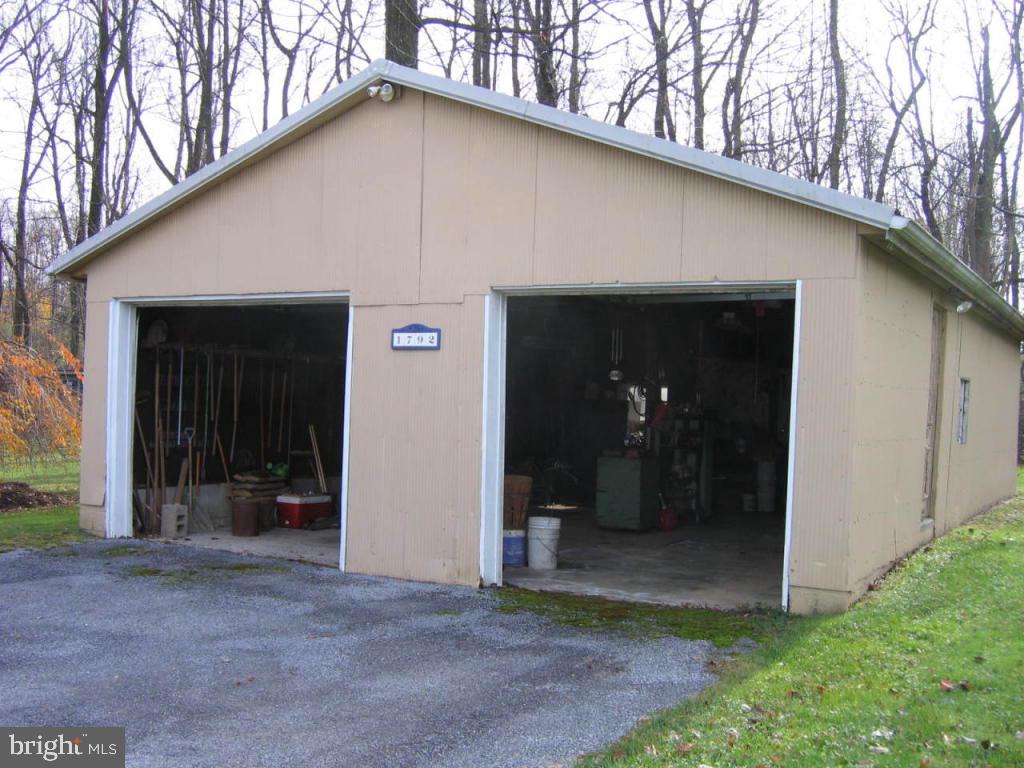 1792 Turnpike Road Elizabethtown, PA 17022 - Photo 21 of 24 Gallery Image 21