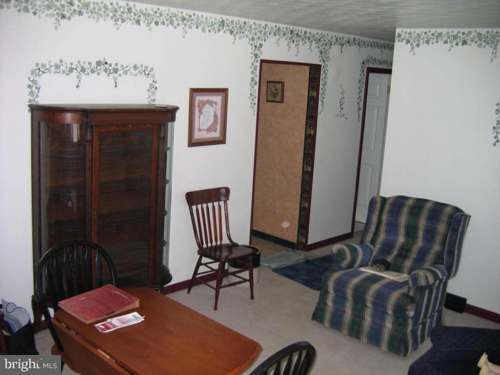 1792 Turnpike Road Elizabethtown, PA 17022 - Photo 4 of 24 Gallery Image 4