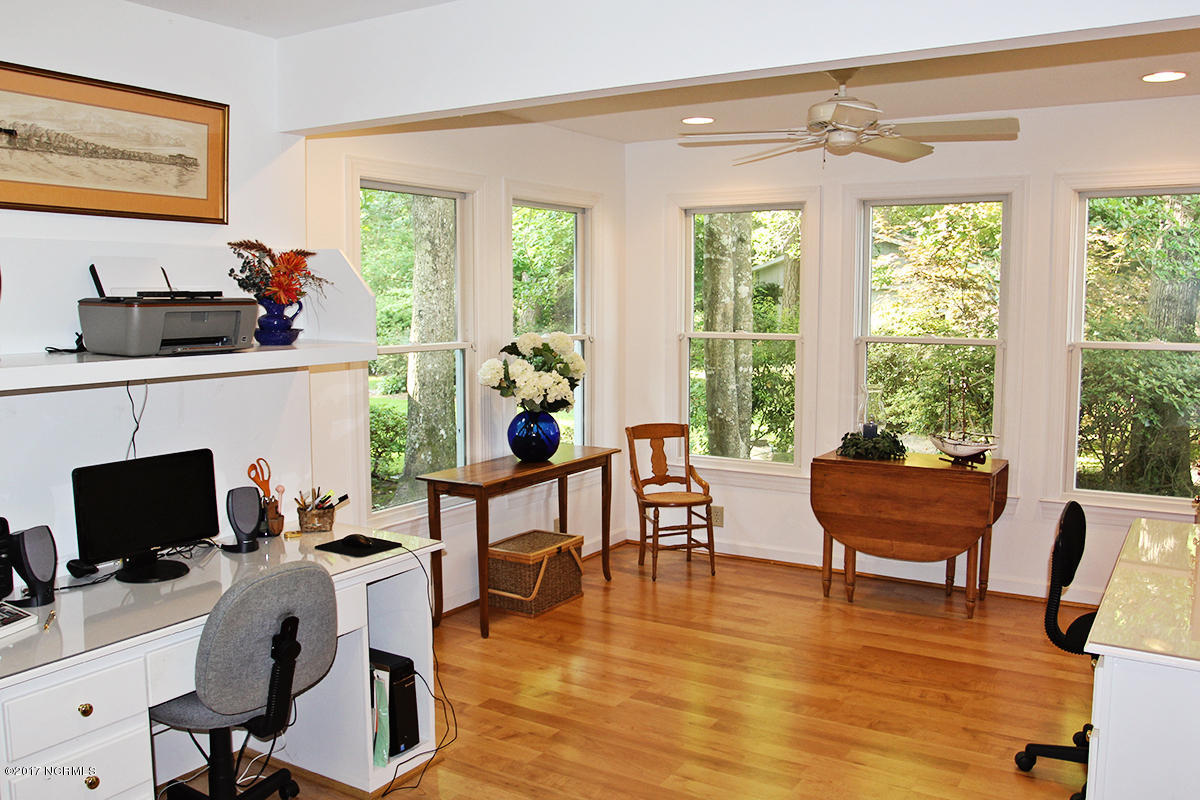 104 Olga Road Beaufort, NC 28516 - Photo 17 of 40 Office left