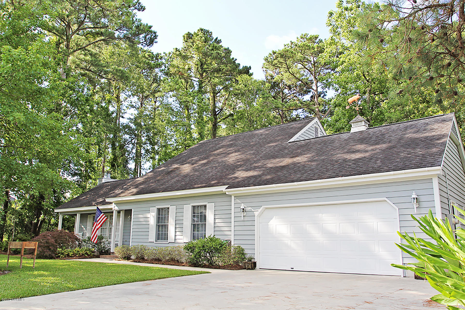 104 Olga Road Beaufort, NC 28516 - Photo 2 of 40 Front right