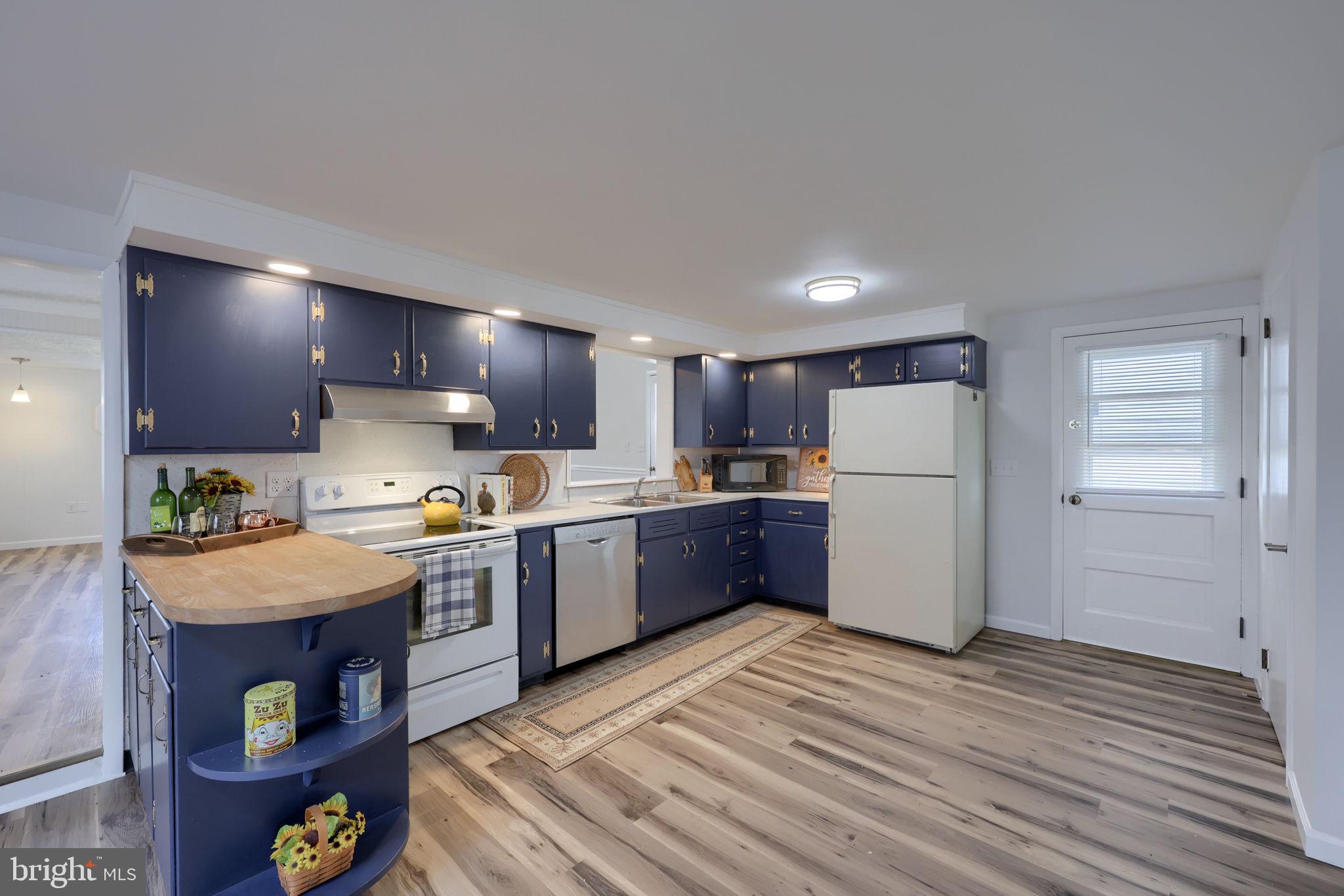 754 Highway 897 Reinholds, PA 17569 - Photo 5 of 43