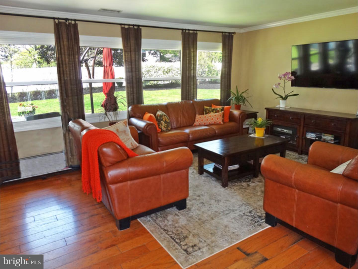 19 Silverspruce Road Levittown, PA 19056 - Photo 3 of 24 Gallery Image 3
