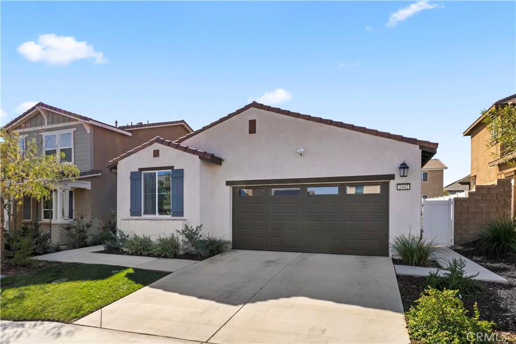 2482 Wagon Wheel Way Rialto, CA 92377 - Photo 1 of 44