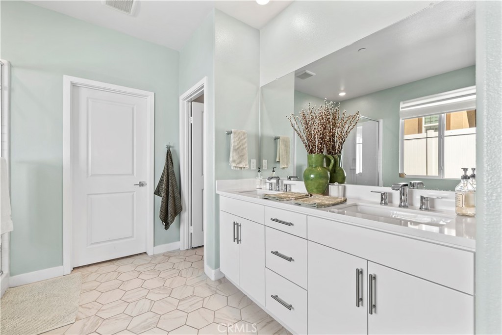 2482 Wagon Wheel Way Rialto, CA 92377 - Photo 24 of 44