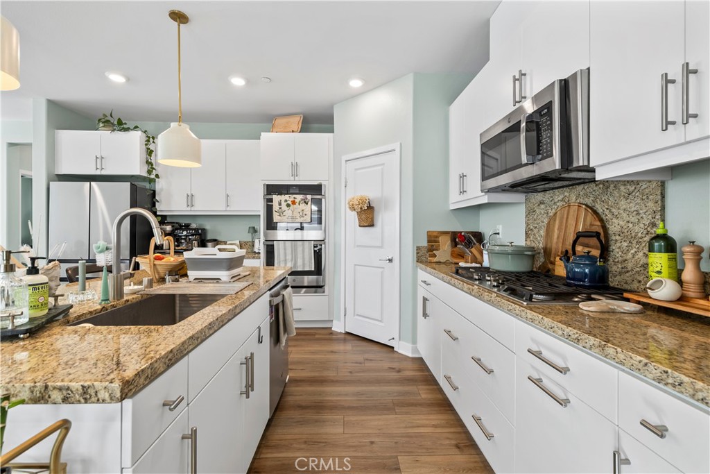 2482 Wagon Wheel Way Rialto, CA 92377 - Photo 39 of 44