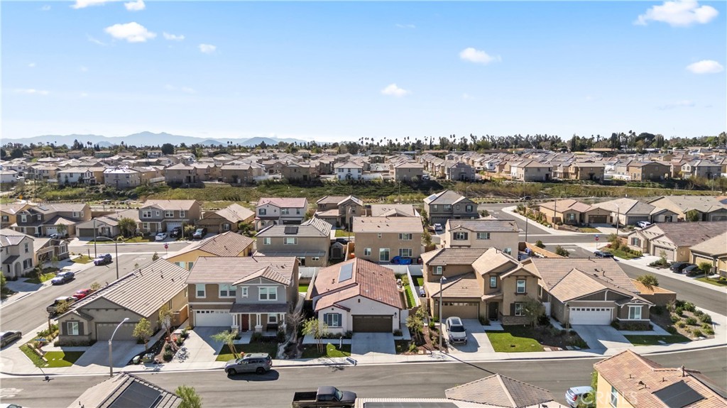 2482 Wagon Wheel Way Rialto, CA 92377 - Photo 43 of 44