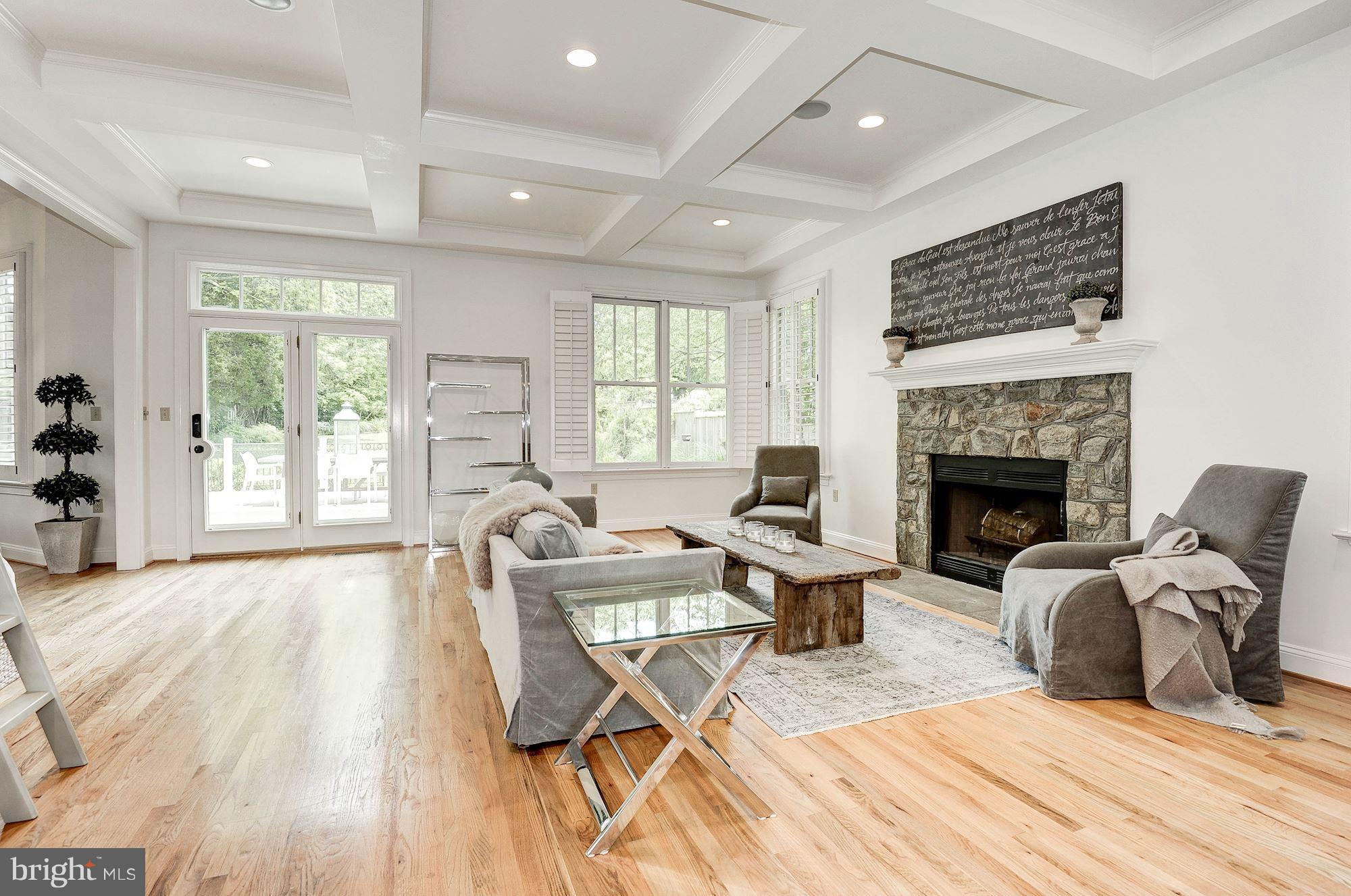 5005 Belt Road Northwest Washington, DC 20016 - Photo 10 of 26 Family Room